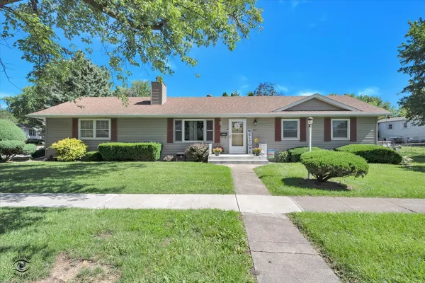 $265,000 | 301 Meadows Road South, Bourbonnais, IL 60914