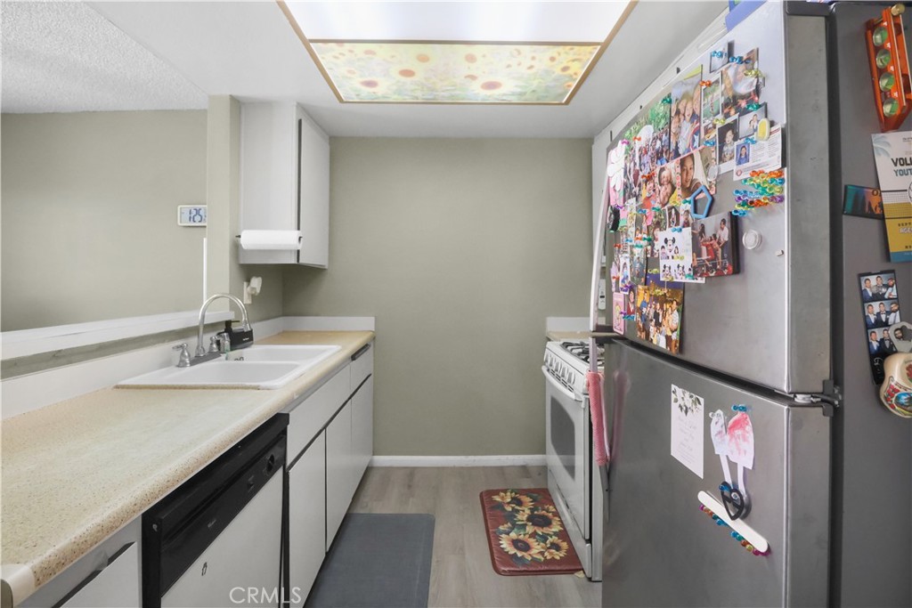 21913 Belshire Avenue, Unit 16 Hawaiian Gardens, CA 90716 - Photo 14 of 23