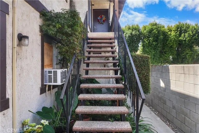 $389,998 | 21913 Belshire Avenue, Unit 16, Hawaiian Gardens, CA 90716