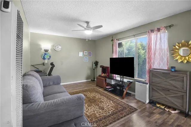 $389,998 | 21913 Belshire Avenue, Unit 16, Hawaiian Gardens, CA 90716