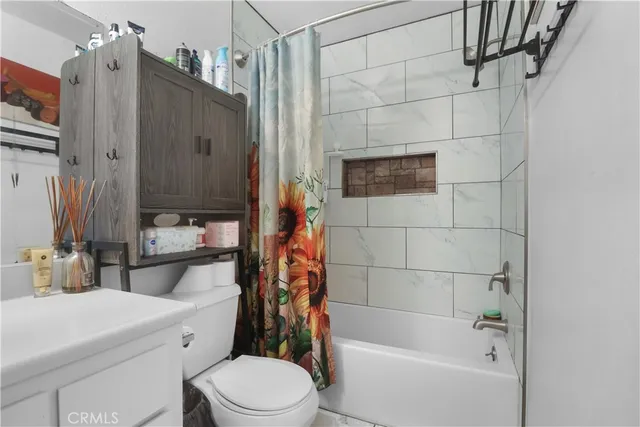 $389,998 | 21913 Belshire Avenue, Unit 16, Hawaiian Gardens, CA 90716