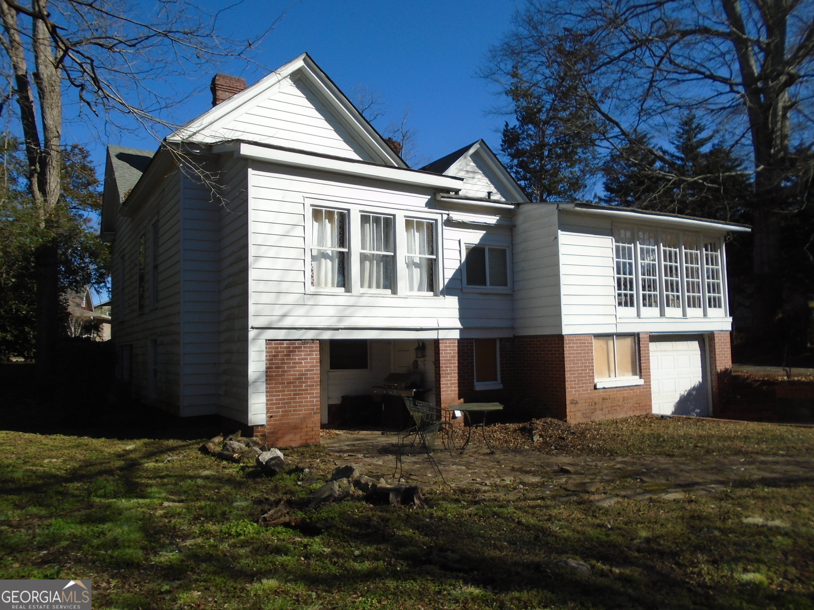 149 Holmes Street Barnesville, GA 30204 - Photo 2 of 22