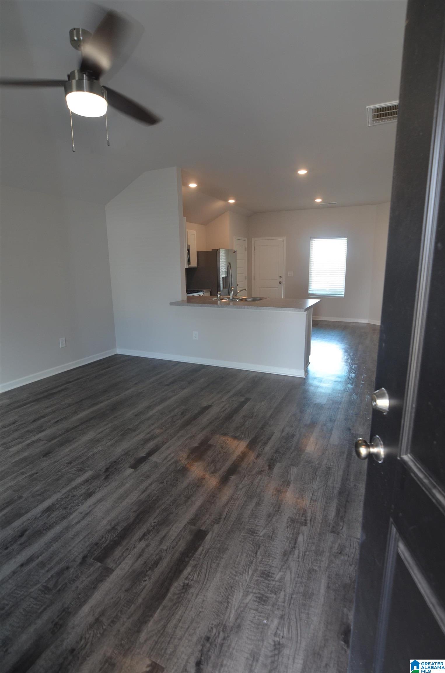 283 Amber Avenue Calera, AL 35040 - Photo 8 of 55