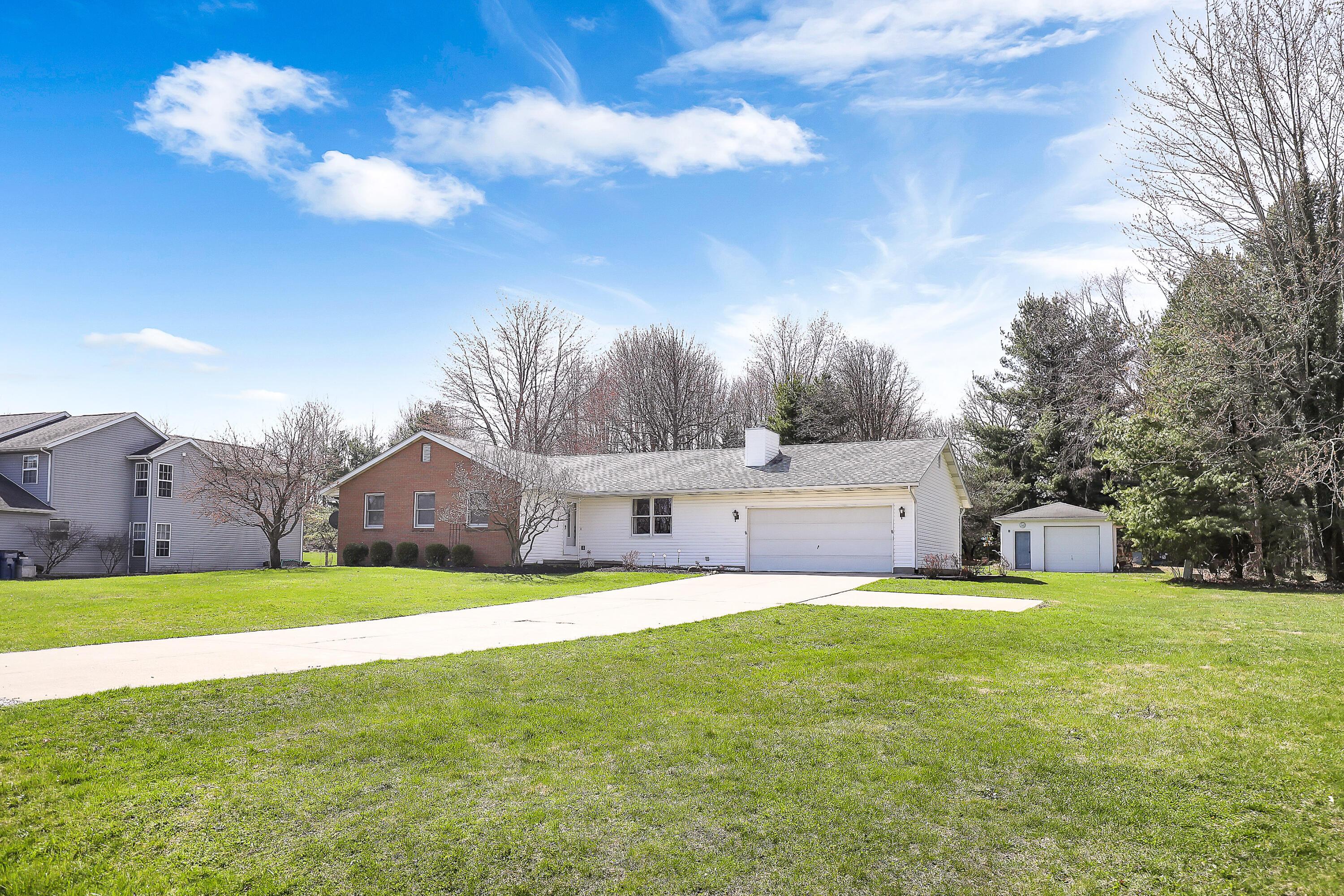 38 Hillgail Road Southwest Pataskala, OH 43062 - Photo 2 of 30