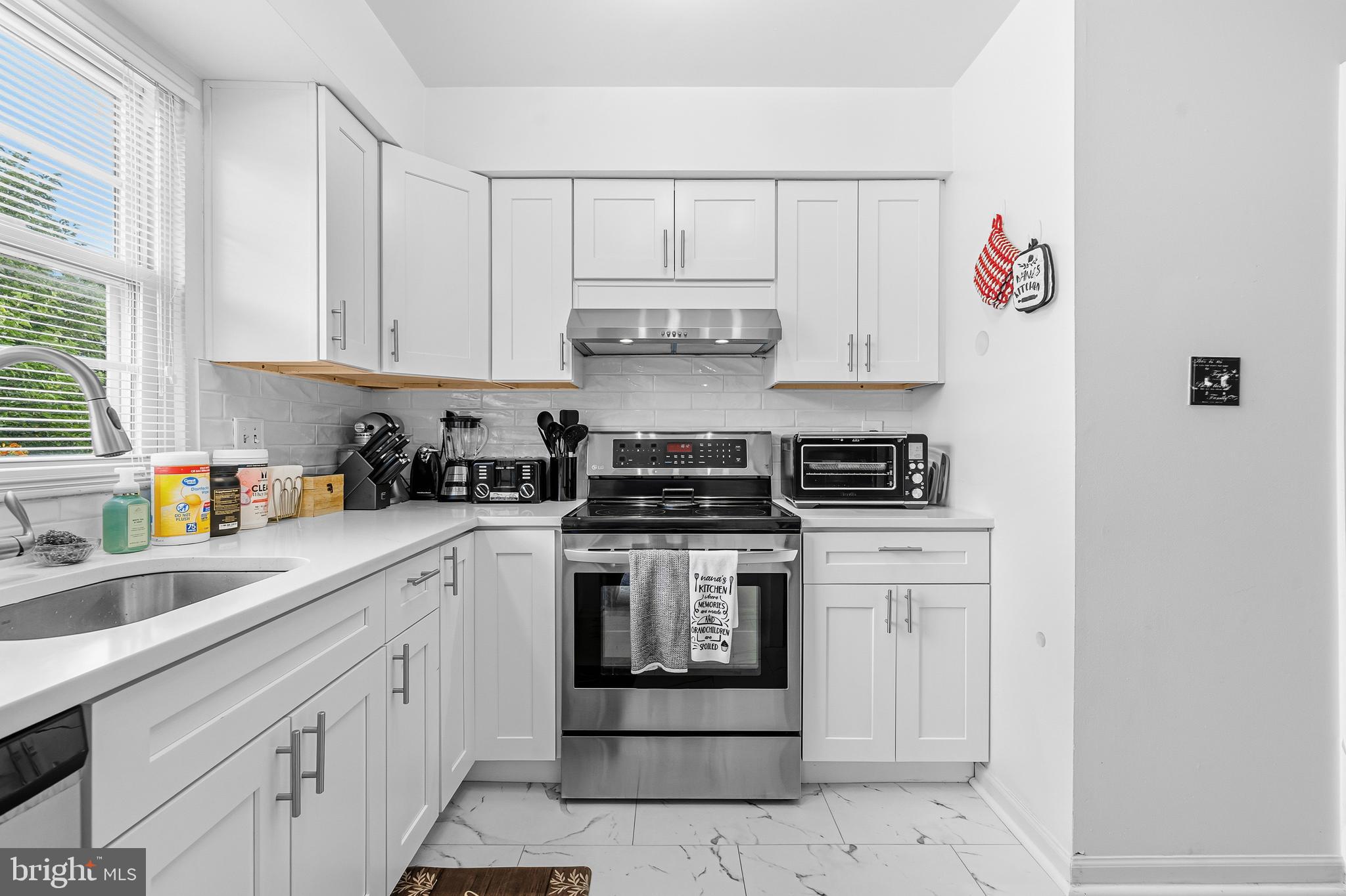 552 Short Curve Road Glen Burnie, MD 21061 - Photo 10 of 31