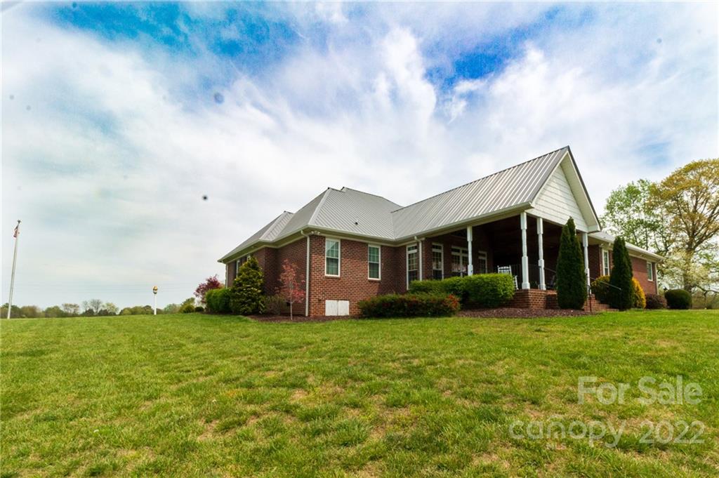 320 Range Road Kings Mountain, NC 28086 - Photo 4 of 31 Gallery Image 4