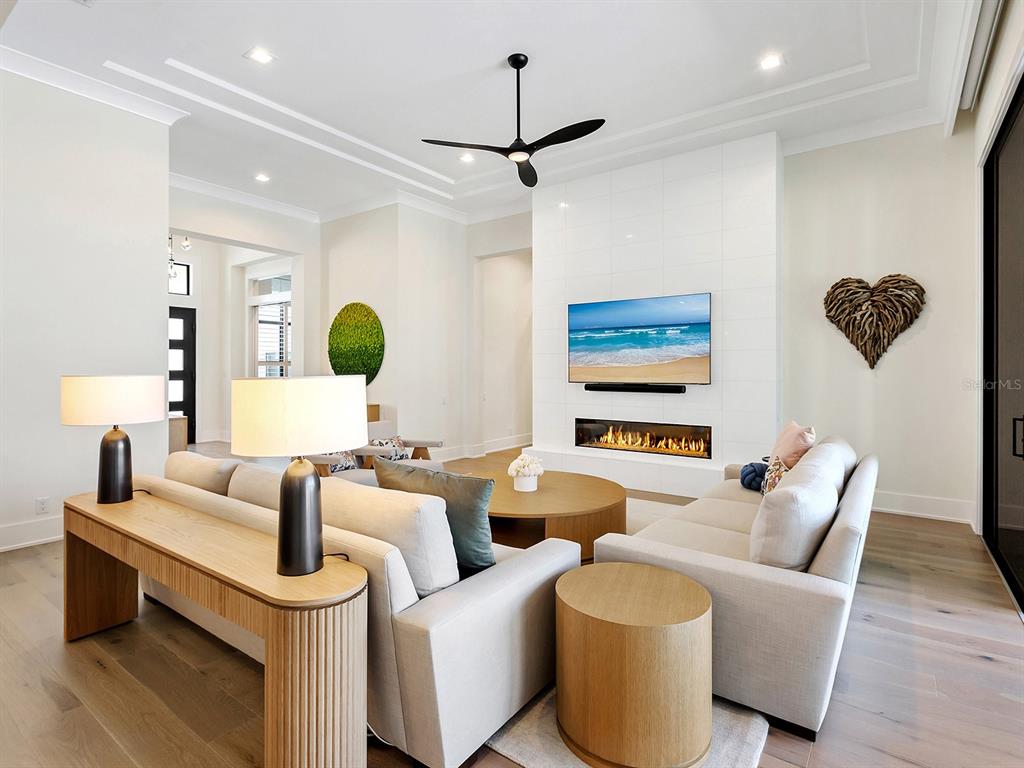 4218 Butte Trail Lakewood Ranch, FL 34211 - Photo 15 of 89 a living room with furniture