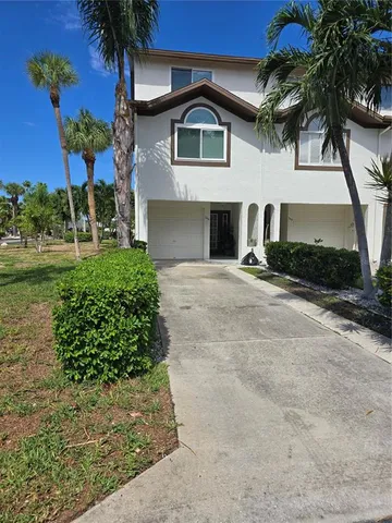 $449,900 | 346 Madeira Circle, Tierra Verde, FL 33715