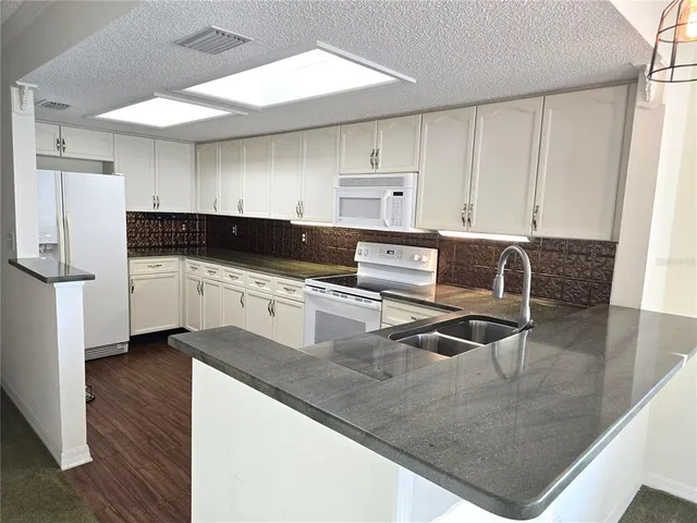 $449,900 | 346 Madeira Circle, Tierra Verde, FL 33715