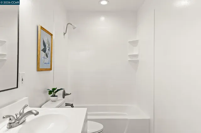 $299,000 | 1133 Meadow Lane, Unit 106, Concord, CA 94520