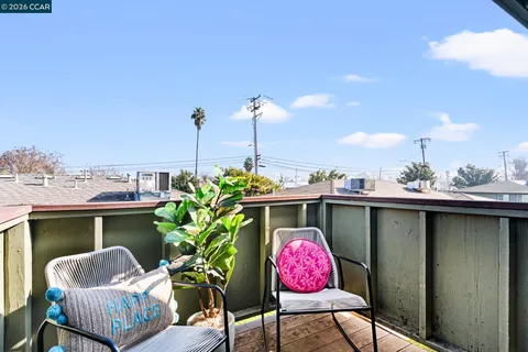$299,000 | 1133 Meadow Lane, Unit 106, Concord, CA 94520