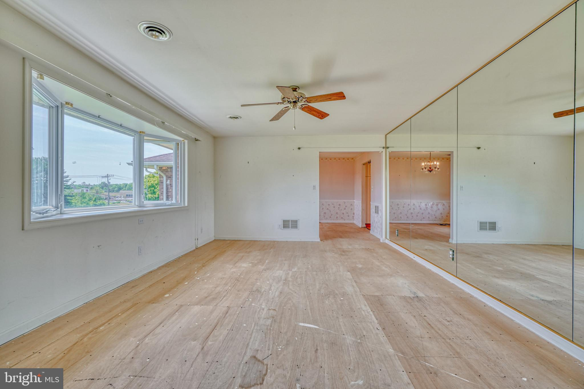 9876 Belair Road Perry Hall, MD 21128 - Photo 15 of 73