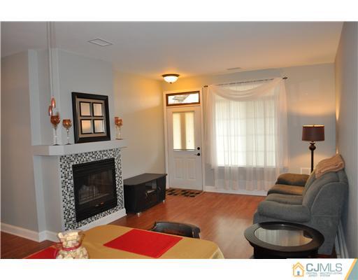93 Wescott Road Bedminster, NJ 07921 - Photo 2 of 24 Gallery Image 2