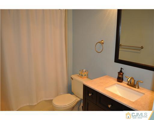93 Wescott Road Bedminster, NJ 07921 - Photo 15 of 24 Gallery Image 15