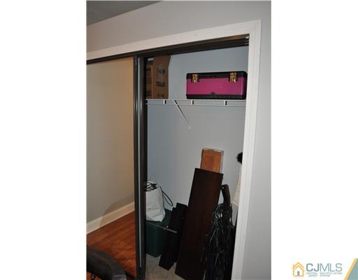 93 Wescott Road Bedminster, NJ 07921 - Photo 8 of 24 Gallery Image 8