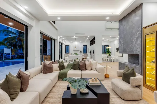 $6,995,000 | 2 Sunset Lane, Lauderdale-by-the-Sea, FL 33062