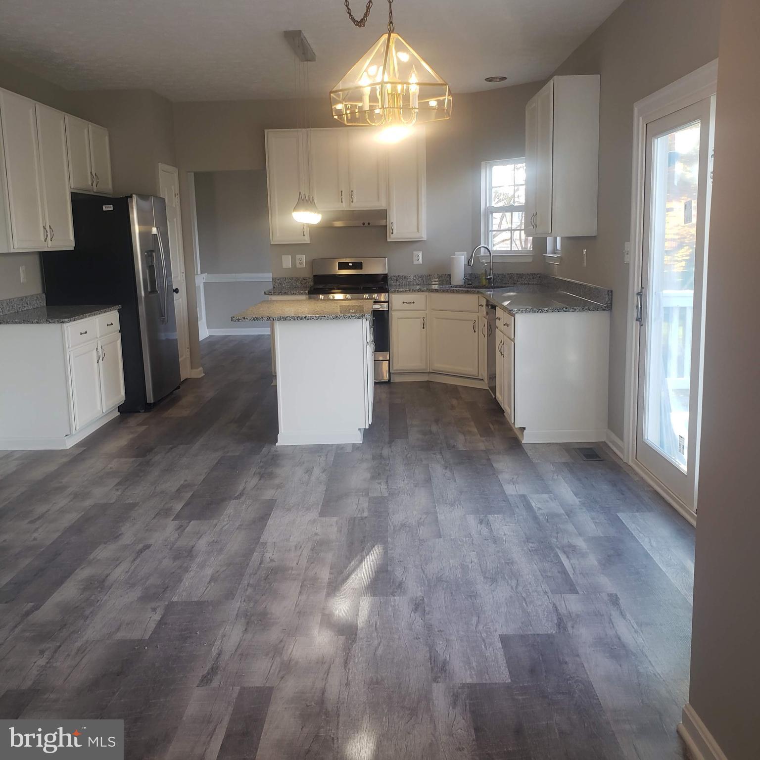 607 Hunting Ridge Drive Frederick, MD 21703 - Photo 7 of 61 Kitchen