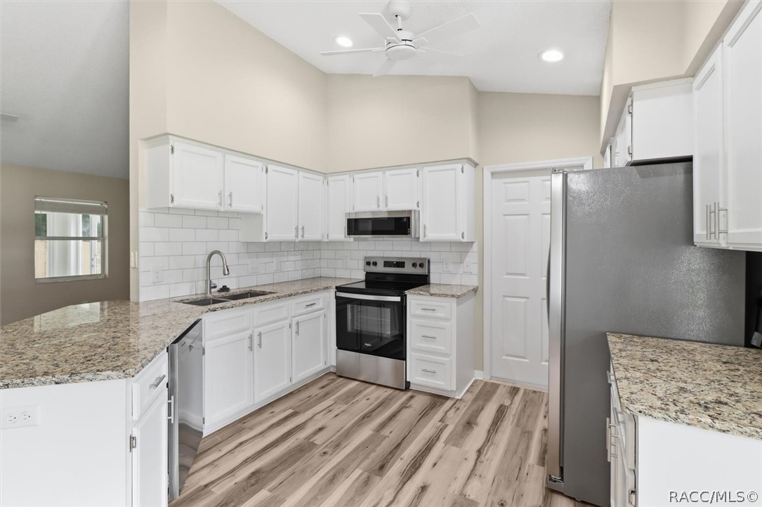 305 Violet Lane Inverness, FL 34452 - Photo 10 of 38