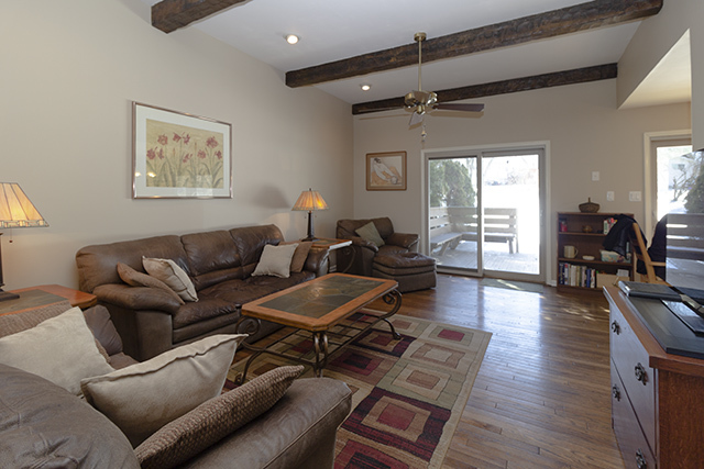 581 Riedy Road Lisle, IL 60532 - Photo 4 of 29