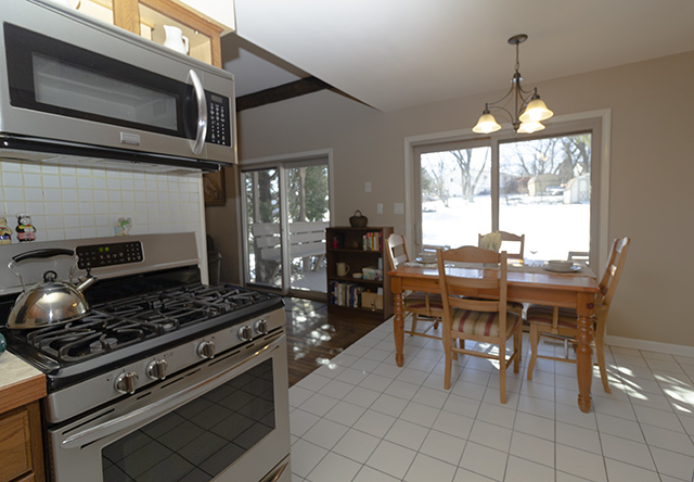 581 Riedy Road Lisle, IL 60532 - Photo 8 of 29