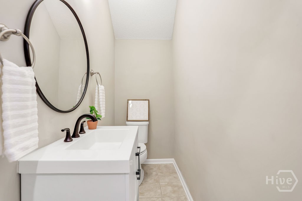 210 Brown Thrush Road Savannah, GA 31419 - Photo 15 of 64 Powder Room on Main Level