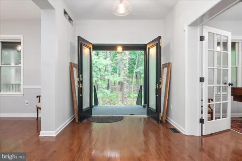 $1,499,000 | 361 North Shore Road, Pasadena, MD 21122