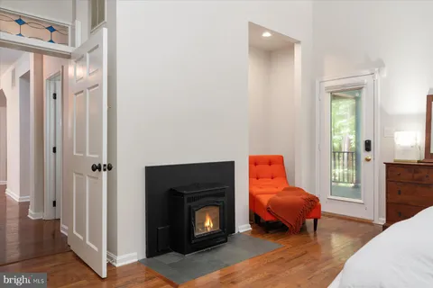 $1,499,000 | 361 North Shore Road, Pasadena, MD 21122