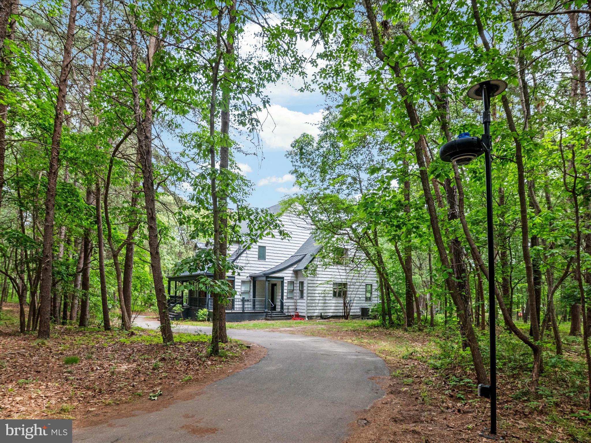 361 North Shore Road Pasadena, MD 21122 - Photo 3 of 76