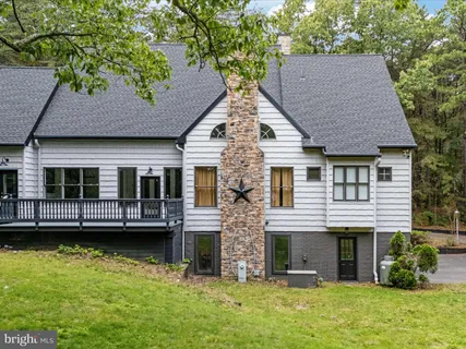 $1,499,000 | 361 North Shore Road, Pasadena, MD 21122