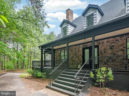 $1,499,000 | 361 North Shore Road, Pasadena, MD 21122