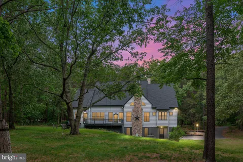 $1,499,000 | 361 North Shore Road, Pasadena, MD 21122