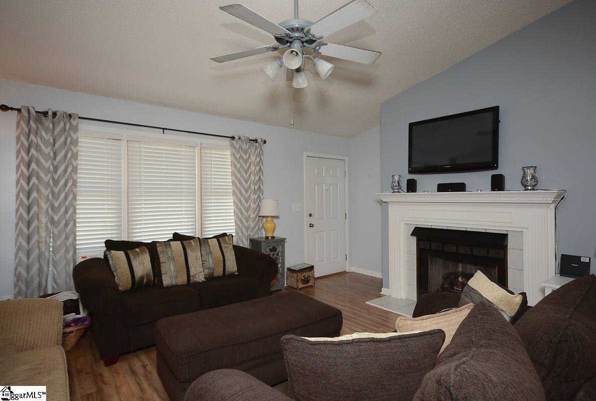 3 Ridgeside Court Greenville, SC 29617 - Photo 8 of 26 Gallery Image 8