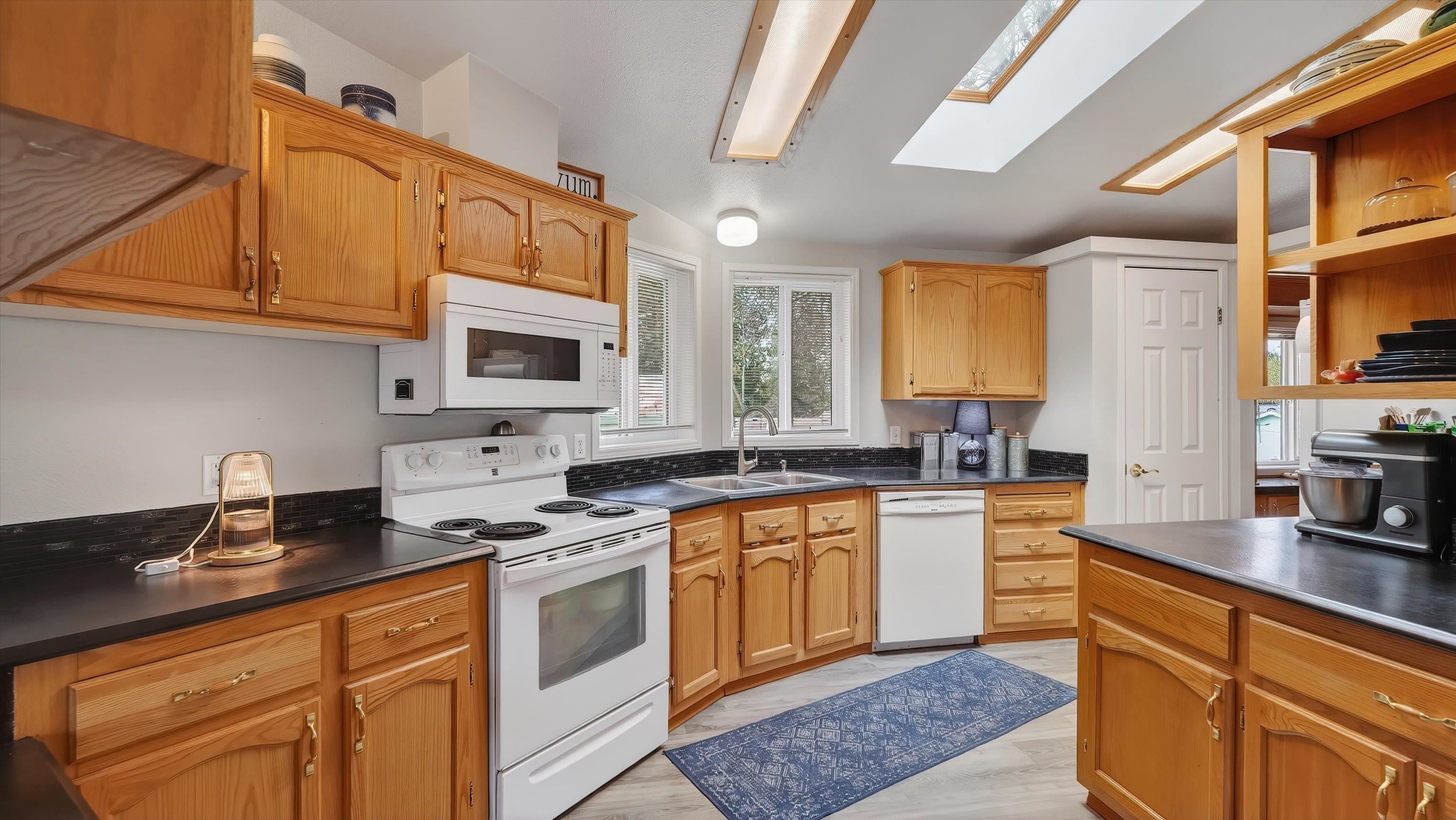14521 North Logan Lane, Unit 41 Mead, WA 99021 - Photo 8 of 30