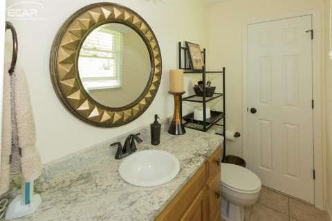 5162 Middleboro Road Grand Blanc, MI 48439 - Photo 15 of 31 20440778-14.JPG