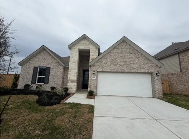 $310,990 | 5518 Red Snapper Drive, Baytown, TX 77521