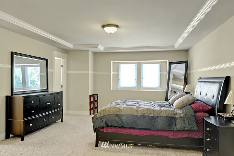 4825 Northeast 13th Place Renton, WA 98059 - Photo 12 of 19