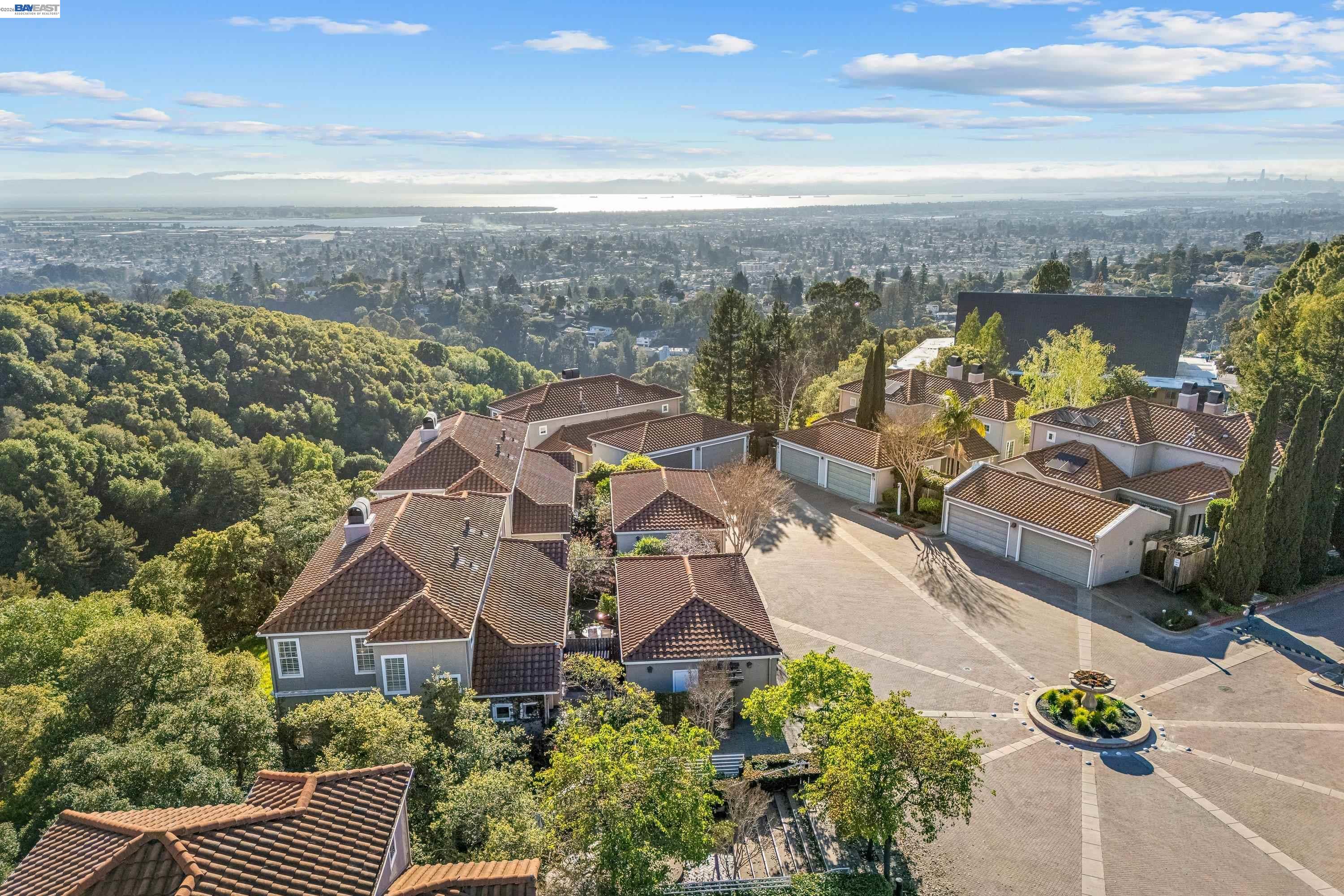 4636 Redwood Road Oakland, CA 94619 - Photo 26 of 30