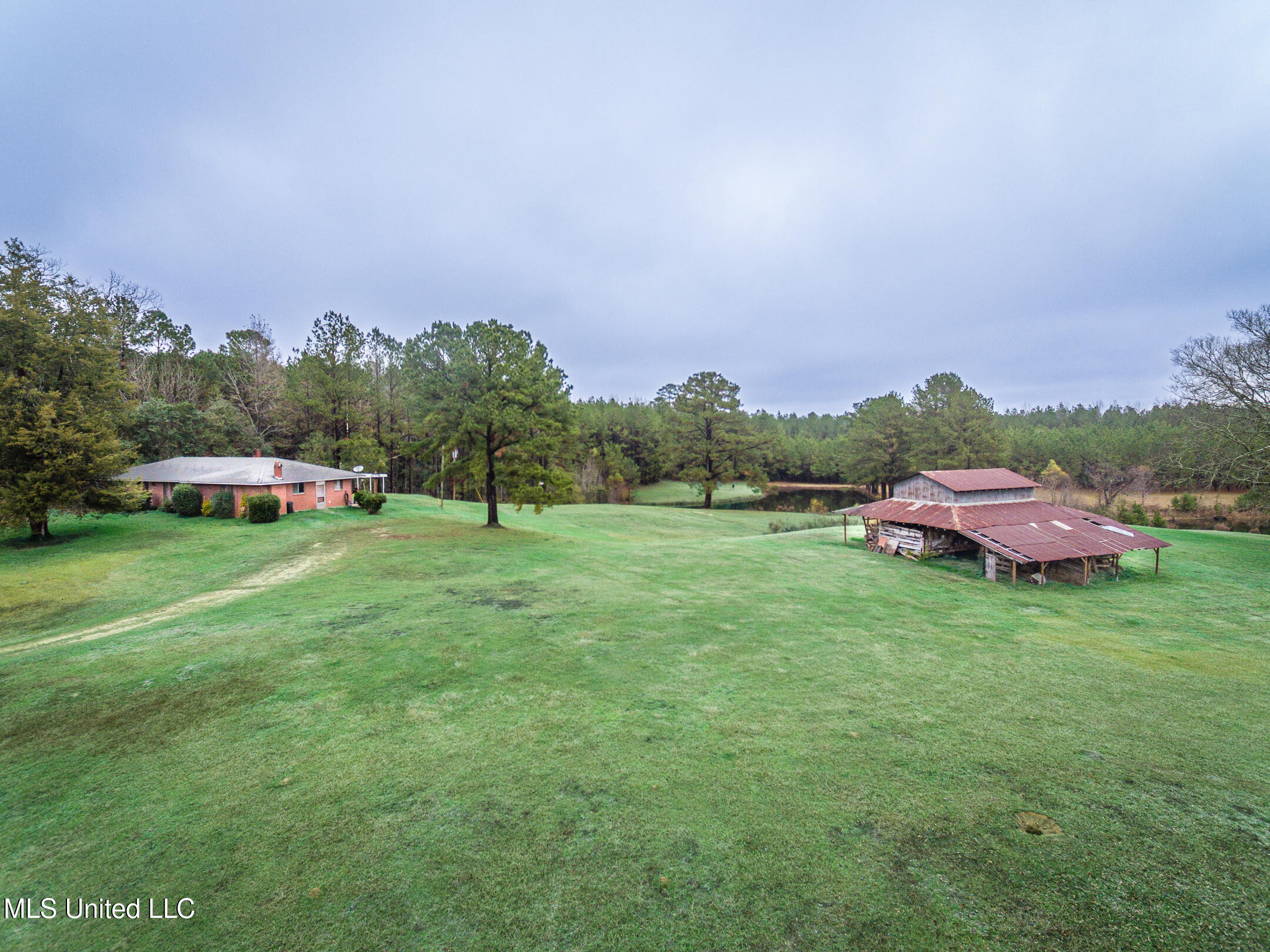 502 Buckley Road Harrisville, MS 39082 - Photo 8 of 28 502 Buckley Rd-4