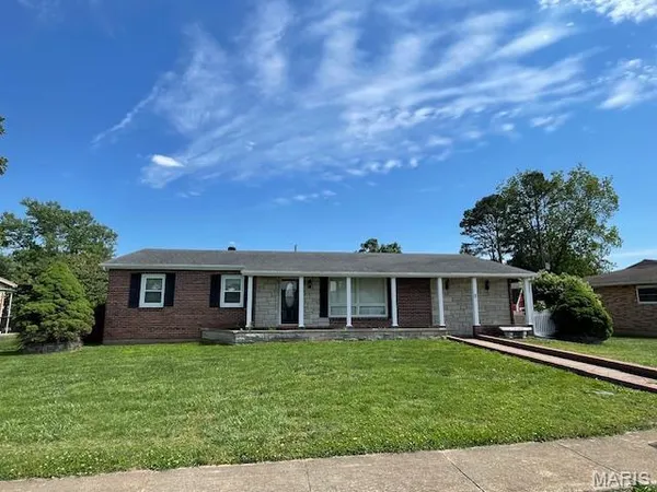 $179,900 | 7 Hillcrest Drive, Fredericktown, MO 63645