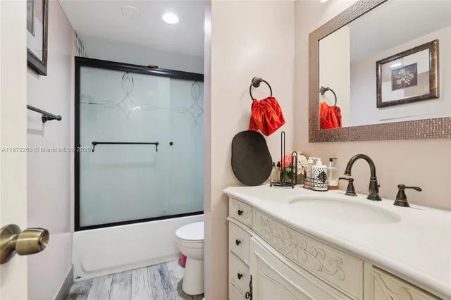 $200,000 | 5732 Coral Lake Drive, Unit 308, Margate, FL 33063