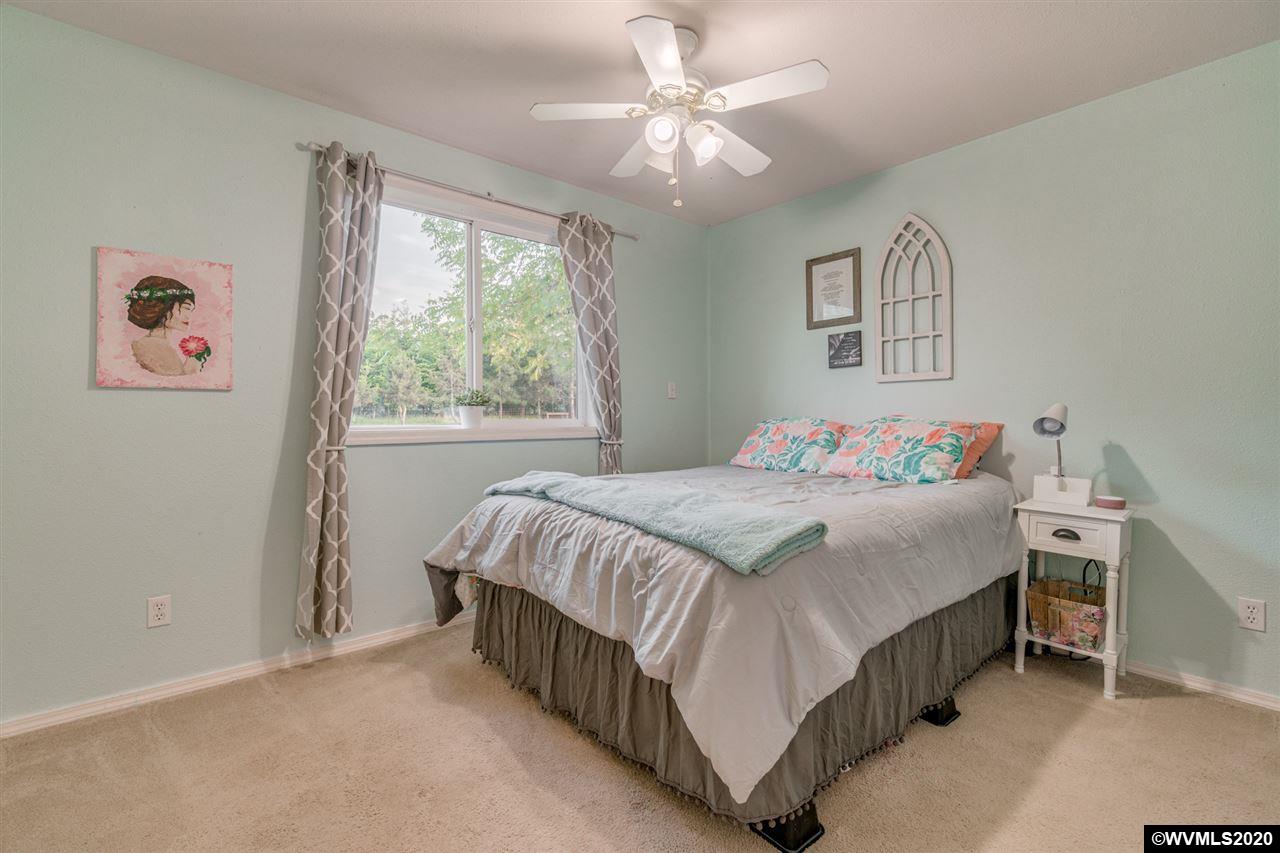 31405 South Wright Road Molalla, OR 97038 - Photo 27 of 36 Gallery Image 27