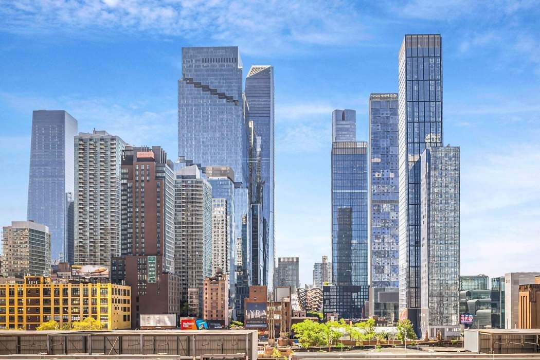 529 West 42nd Street, Unit 5R Manhattan, NY 10036 - Photo 9 of 11