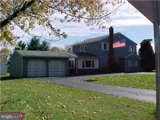 321 Evergreen Road Horsham, PA 19044 - Photo 3 of 6 Gallery Image 3