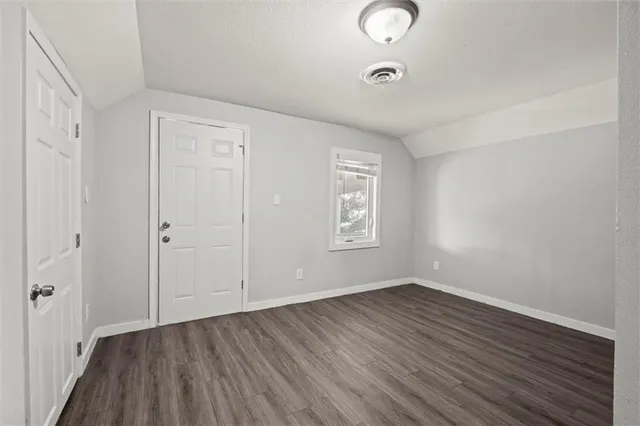 $225,000 | 520 Sandusky Avenue, Kansas City, KS 66101