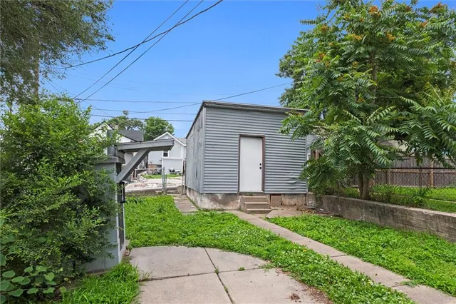 $225,000 | 520 Sandusky Avenue, Kansas City, KS 66101