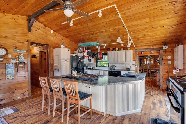 $649,000 | 1170 Bull Hill Road, Conesville, NY 12076