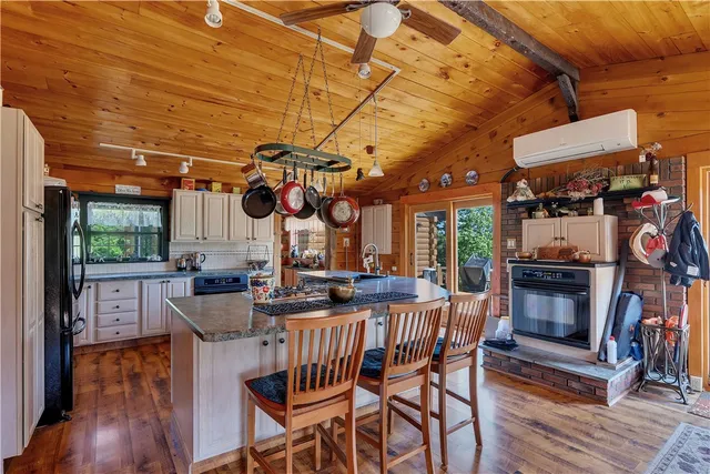 $649,000 | 1170 Bull Hill Road, Conesville, NY 12076