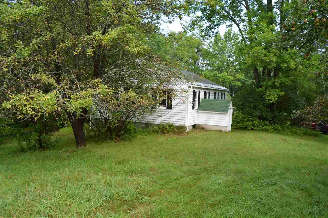 131 Gunn Road Keene, NH 03431 - Photo 2 of 14