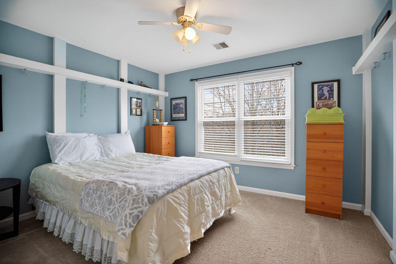 1990 Knight Road Green Lane, PA 18054 - Photo 17 of 28 Serene 2nd bedroom.
