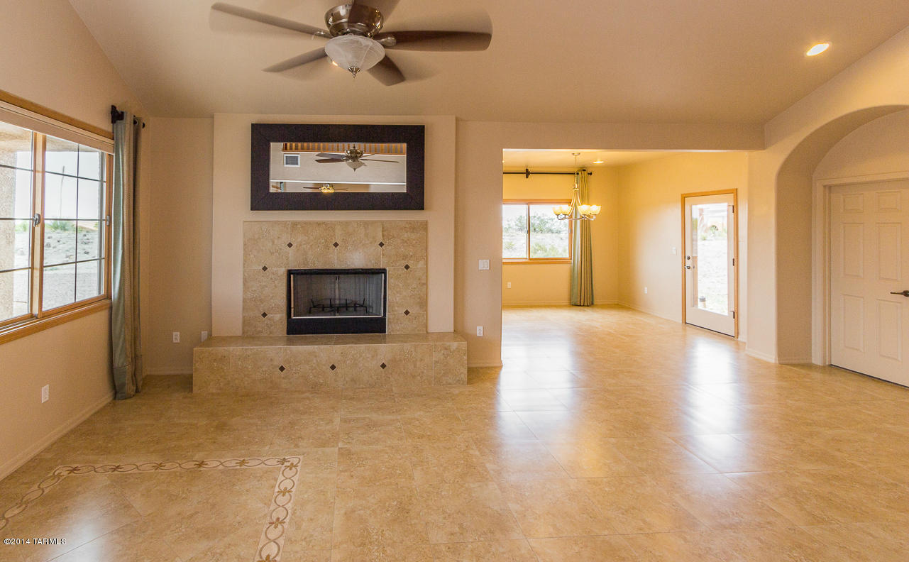 3601 East Sahuarita Road Vail, AZ 85641 - Photo 5 of 37